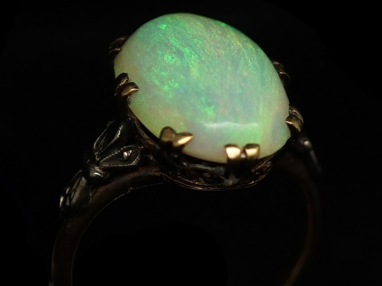 Art Deco 18ct Gold Large Opal Ring