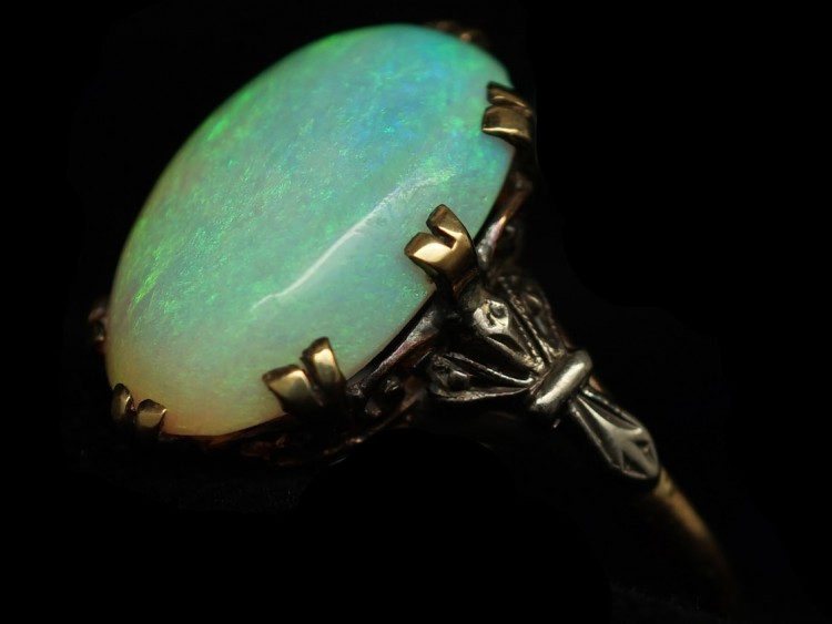 Art Deco 18ct Gold Large Opal Ring