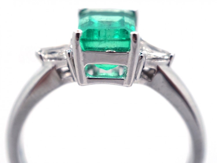 18ct Gold, Colombian Emerald & Diamond Ring