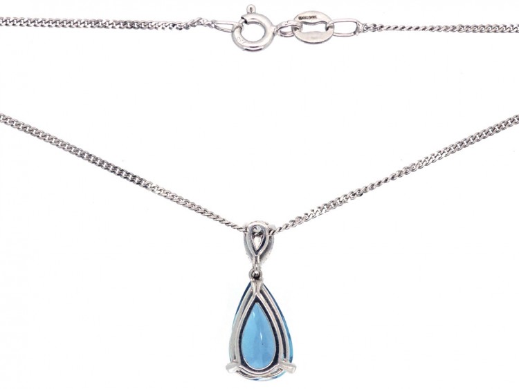 Aquamarine & Diamond Pendant on 18ct White Gold Chain