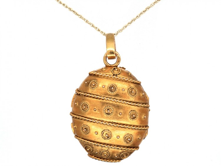 French 18ct Gold Oval Locket on Gold Chain