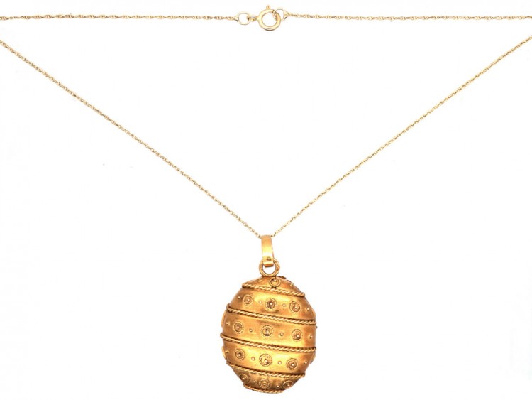 French 18ct Gold Oval Locket on Gold Chain