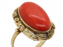 Large Oval 18ct Gold & Coral Ring
