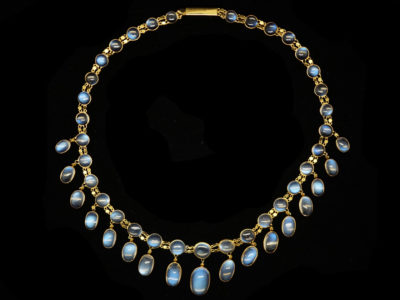 Edwardian 15ct Gold Moonstone Festoon Necklace