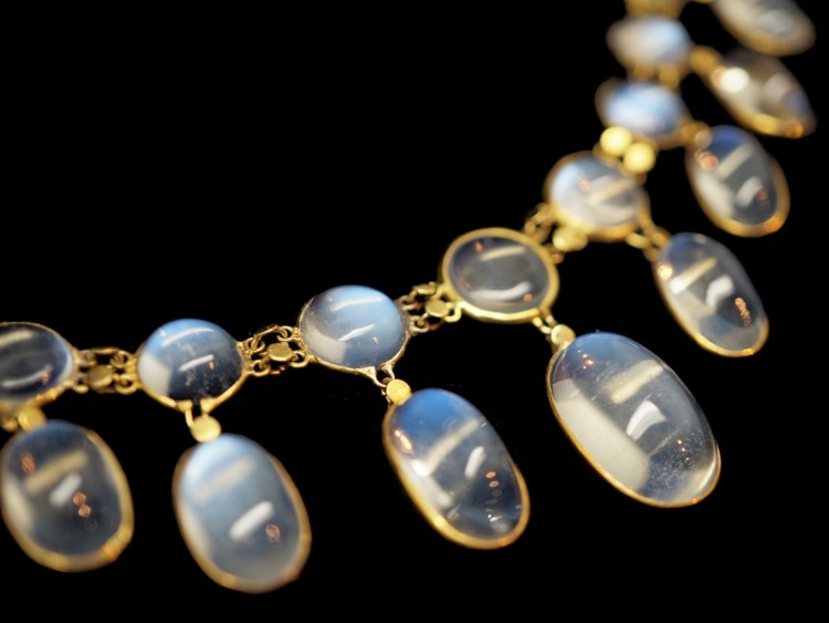 Edwardian 15ct Gold Moonstone Festoon Necklace