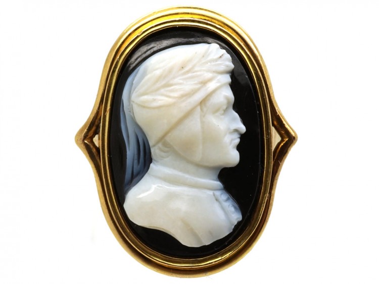Victorian 18ct Gold Portrait Ring of Dante Carved in Sardonyx