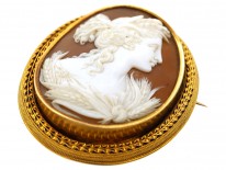 Victorian 15ct Gold Cameo Brooch of Greek Goddess Diameter