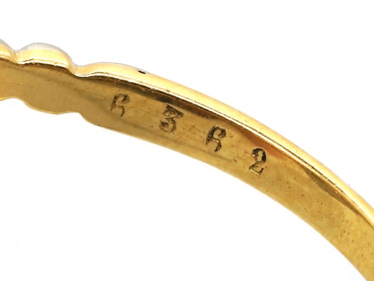 French 18ct Gold & Diamond Art Deco Oval Ring