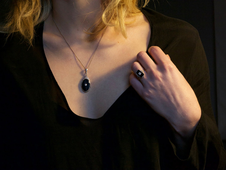 Art Deco 18ct Gold & Platinum, Onyx & Diamond Rectangular Ring