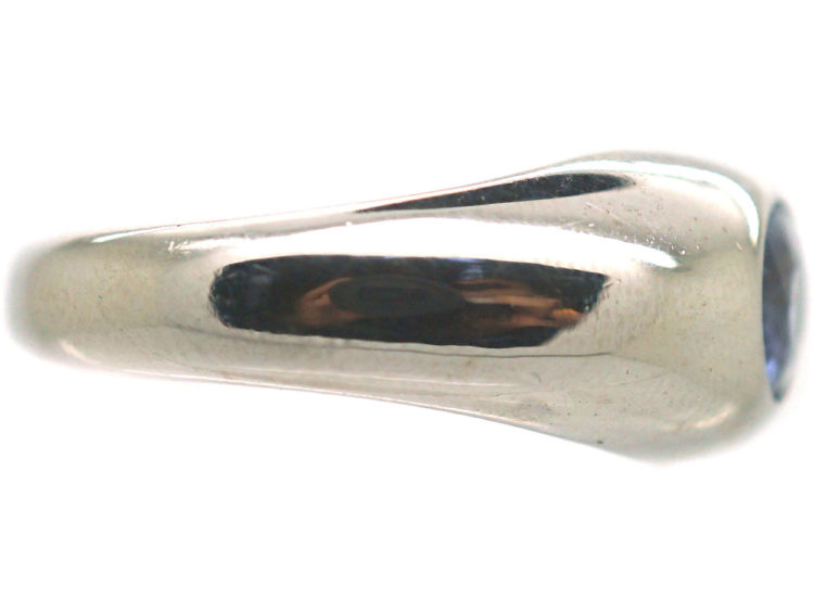 14ct White Gold Ring Set With an Oval Sapphire