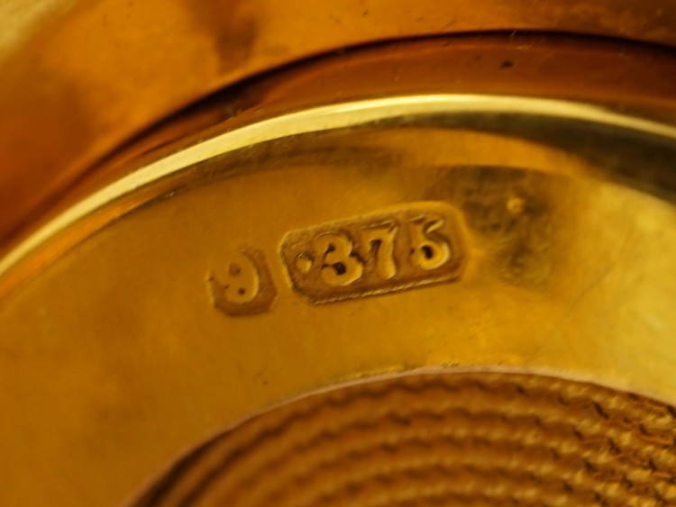 Edwardian 9ct Gold Sovereign Case Pendant