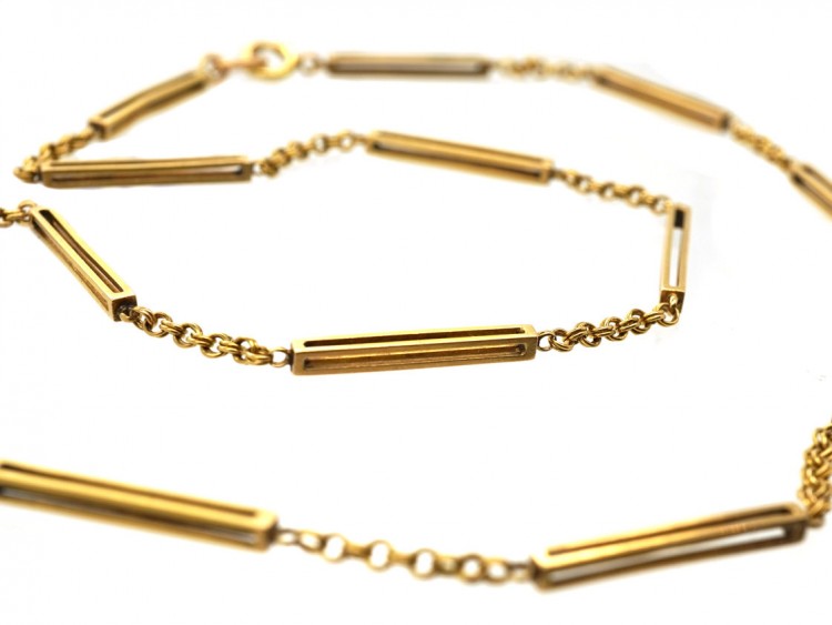 Edwardian 9ct Gold Chain With Box Design Detail