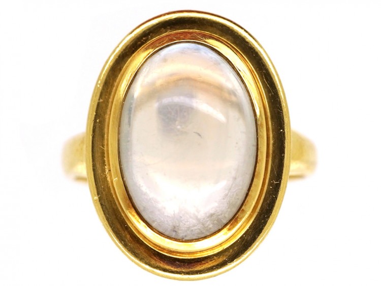 Oval 18ct Gold Moonstone Ring