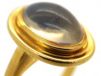 Oval 18ct Gold Moonstone Ring