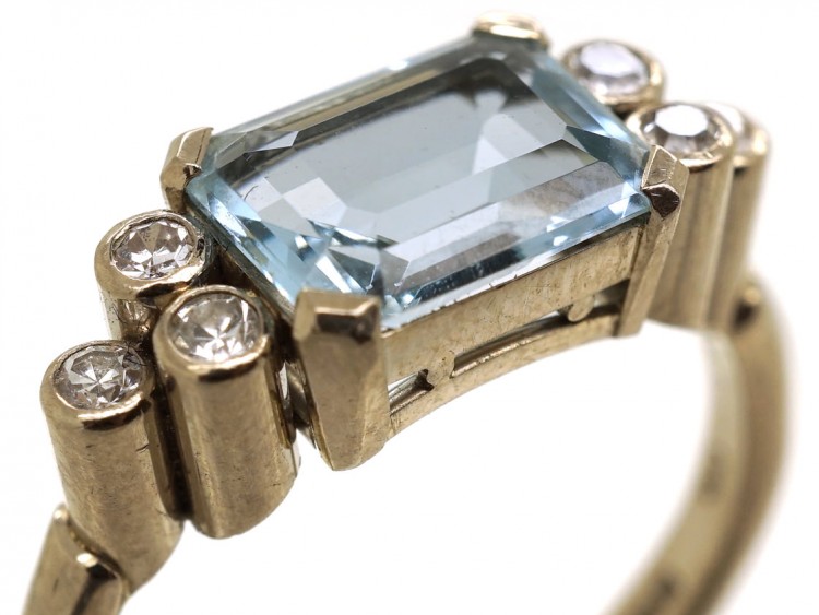 18ct White Gold Rectangular Cut Aquamarine & Diamond Ring