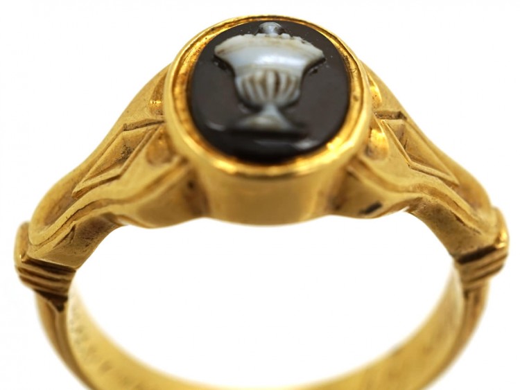 Georgian 18ct Gold Mourning Ring With Hardstone Urn
