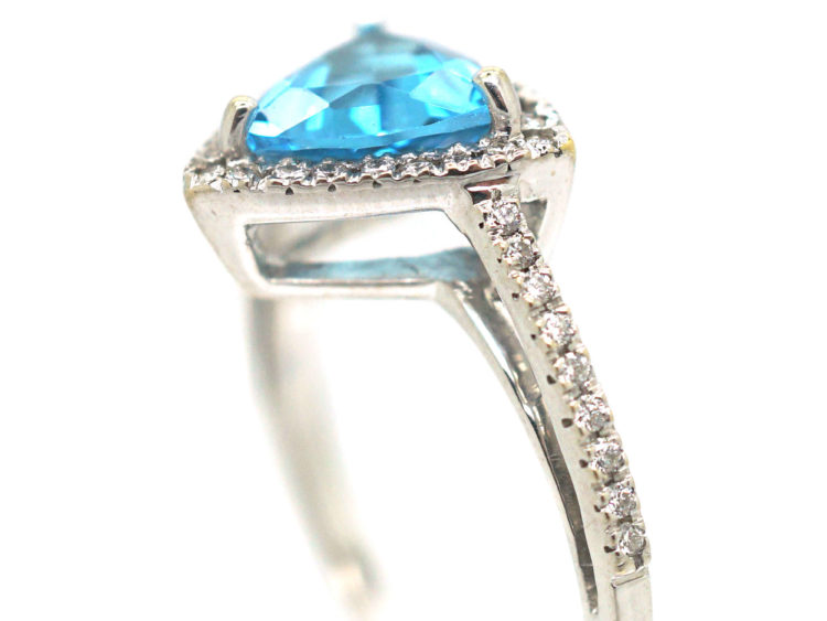 18ct White Gold Triangular Zircon & Diamond Ring