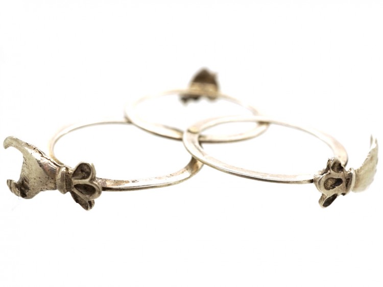 Silver Clasped Hands Opening Fede Ring