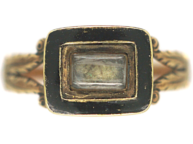 Georgian 9ct Gold & Black Enamel Memorial Ring