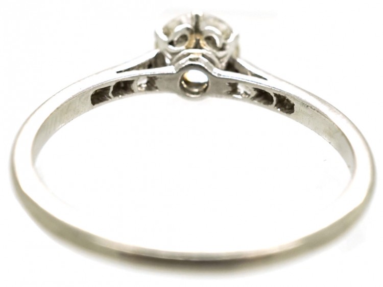 Art Deco Platinum & Solitaire Diamond Ring With Diamond Set Shoulders