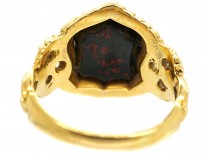 Victorian 18ct Gold & Shield Shaped Bloodstone Signet Ring