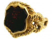 Victorian 18ct Gold & Shield Shaped Bloodstone Signet Ring