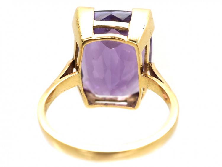 9ct Gold & Amethyst Ring