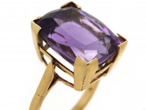9ct Gold & Amethyst Ring