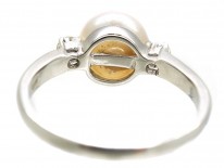 18ct White Gold Pearl & Diamond Ring
