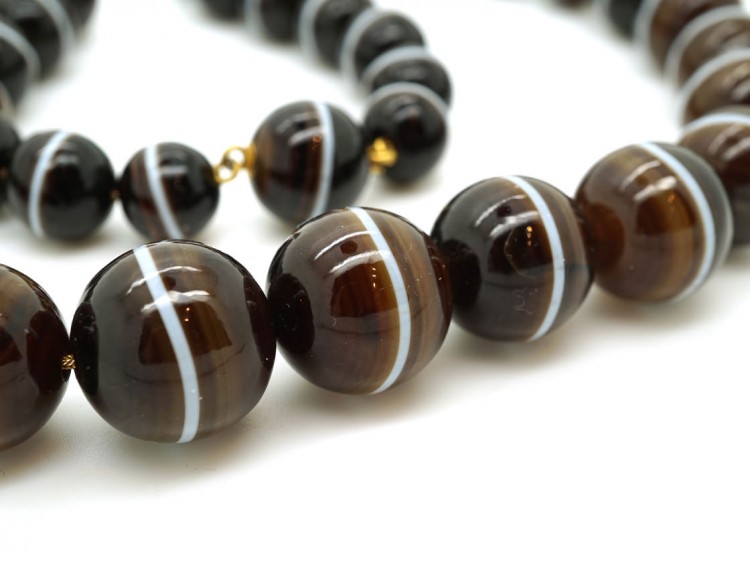 Victorian Banded Onyx Bead Necklace
