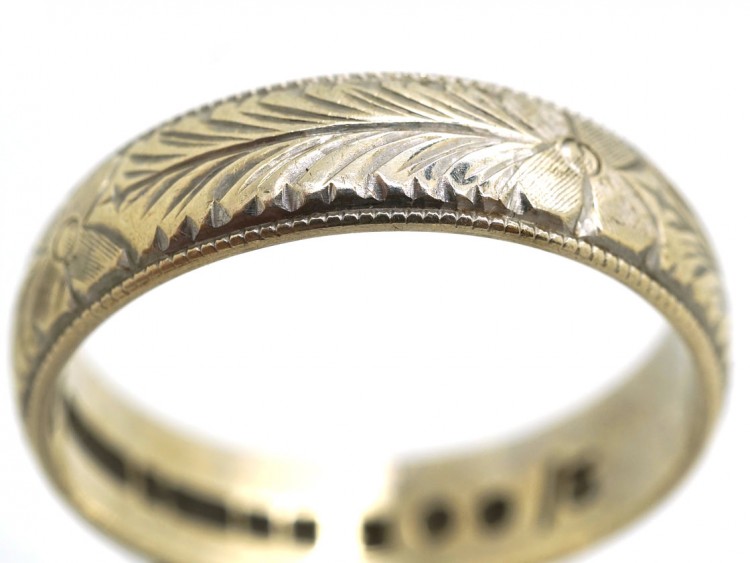 9ct White Gold Engraved Wedding Band