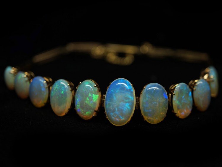 Edwardian 9ct Gold & Opal Bracelet