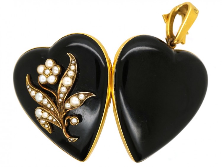 Large 18ct Gold Victorian Heart Shaped With Black Enamel & Natural Split Pearls 