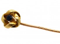 Edwardian 15ct Gold Knot Stick Pin Set With a Sapphire