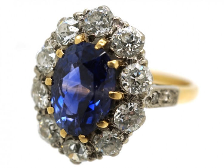 18ct Gold & Platinum, Sapphire & Diamond Oval Cluster Ring