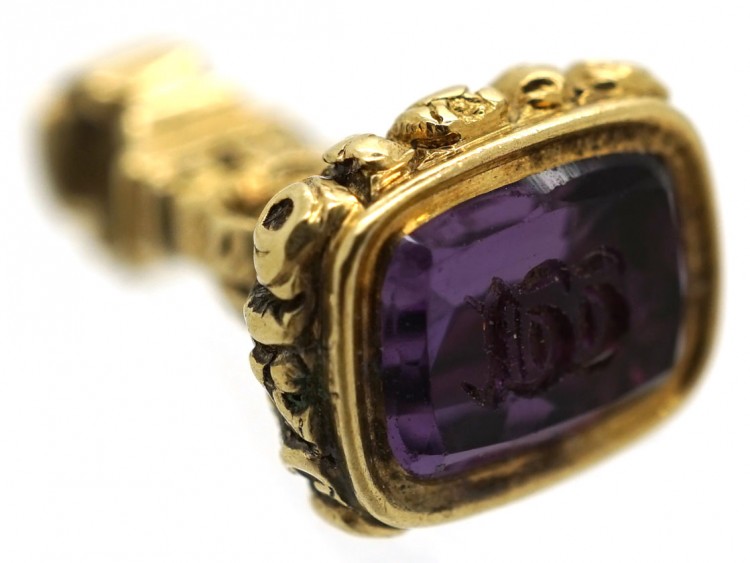 Georgian 18ct Gold Seal With Foxes Heads & an Amethyst Base