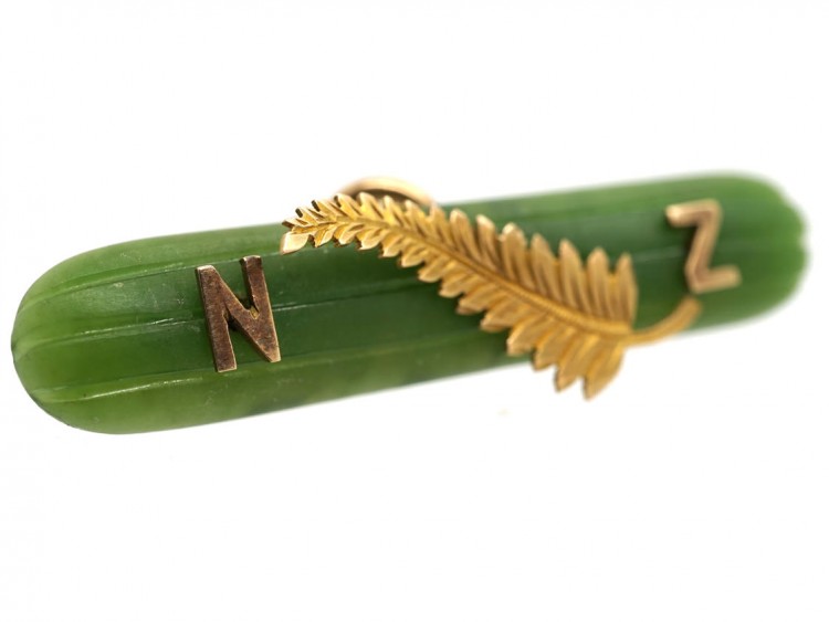 9ct Gold New Zealand Jade Brooch