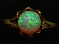Edwardian 18ct Gold & Opal Cabochon Ring
