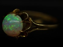 Edwardian 18ct Gold & Opal Cabochon Ring