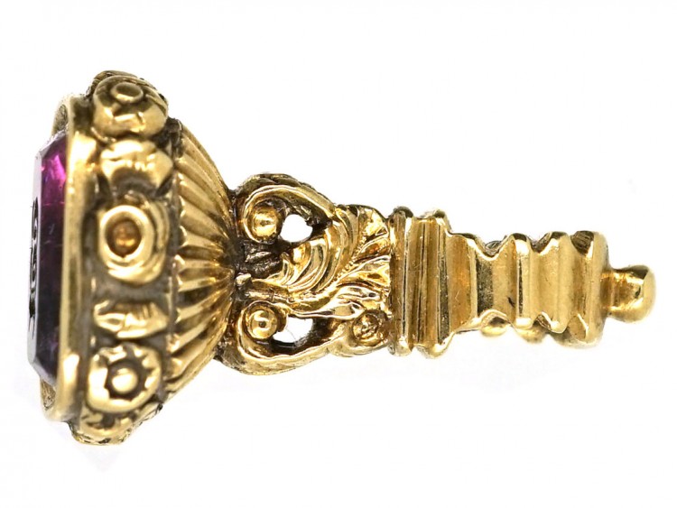 Georgian Tiny 15ct Gold Seal with Amethyst Base with Monogram