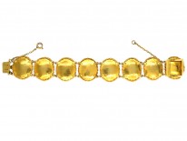Victorian 18ct Gold Bracelet with Miniatures depicting Indian Monuments