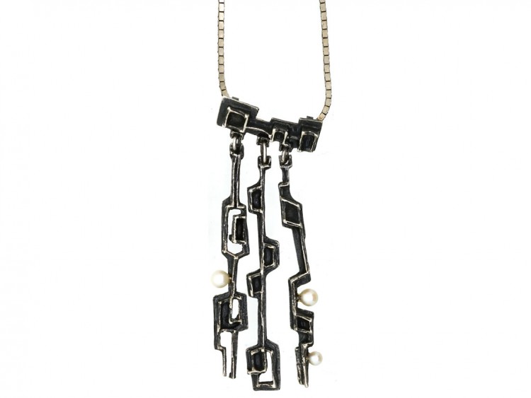 1960s Silver & Pearl Pendant on Silver Chain