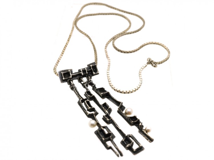 1960s Silver & Pearl Pendant on Silver Chain