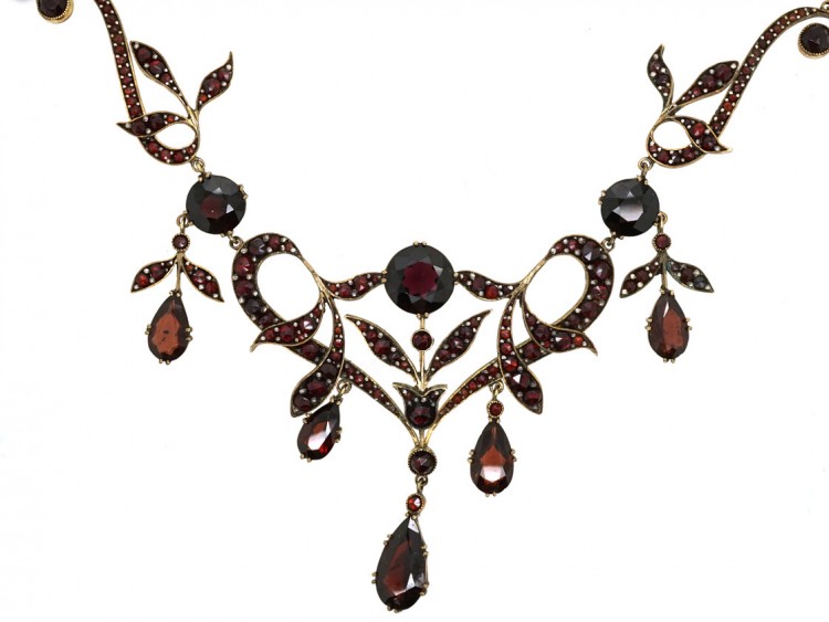 Art Nouveau Triple Drop Garnet Necklace