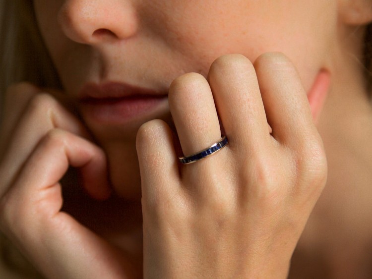 18ct White Gold & Sapphire Eternity Ring