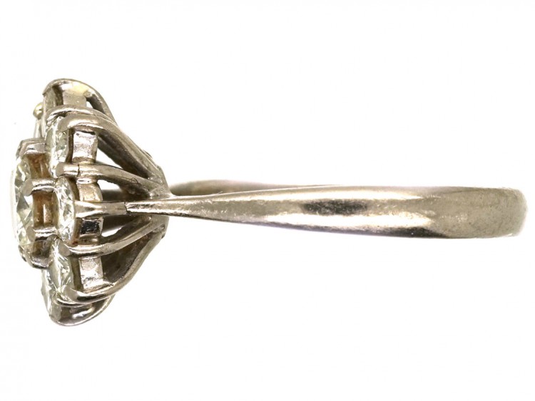 18ct White Gold Diamond Cluster Ring