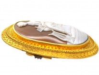 Victorian 18ct Gold Cameo Brooch in Original Case of Corinne