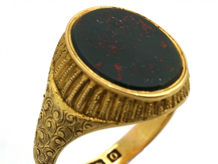 Victorian 18ct Gold & Bloodstone Signet Ring