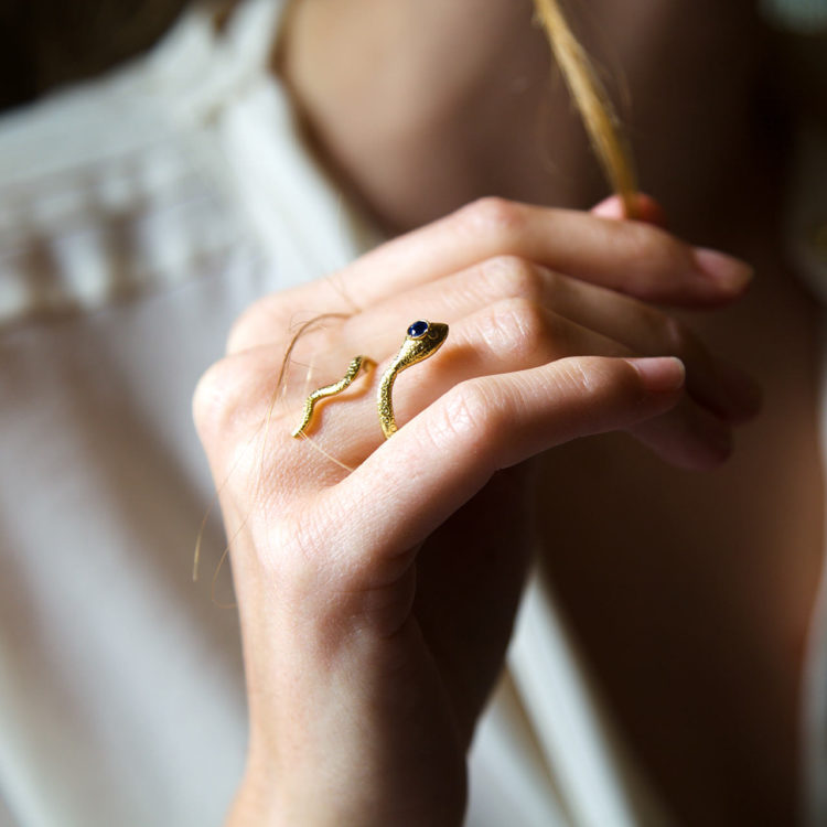 Edwardian 18ct Gold Snake Ring Set With a Sapphire & Diamond Eyes