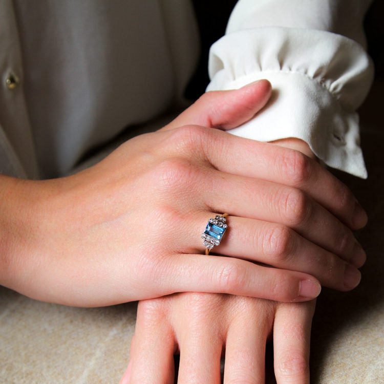 Art Deco 18ct Gold & Platinum, Aquamarine & Diamond Ring